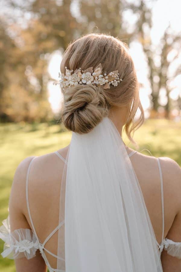 beaded detail flower and pearl champagne gold bridal hairpiece luxury wedding hair accessories