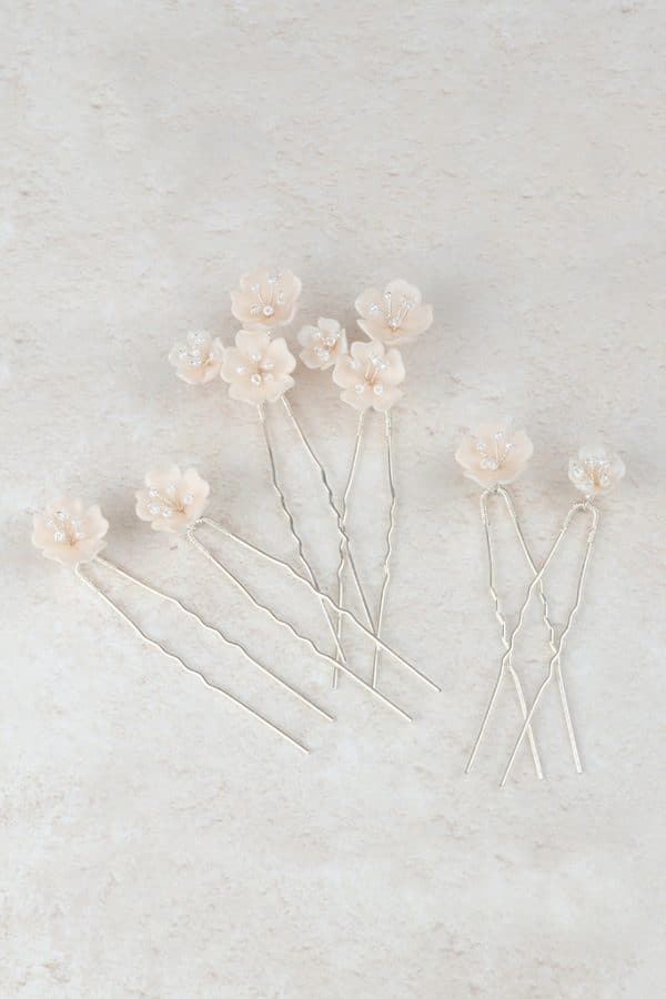 white blush pink flower bridal hair pins wedding hair accessories